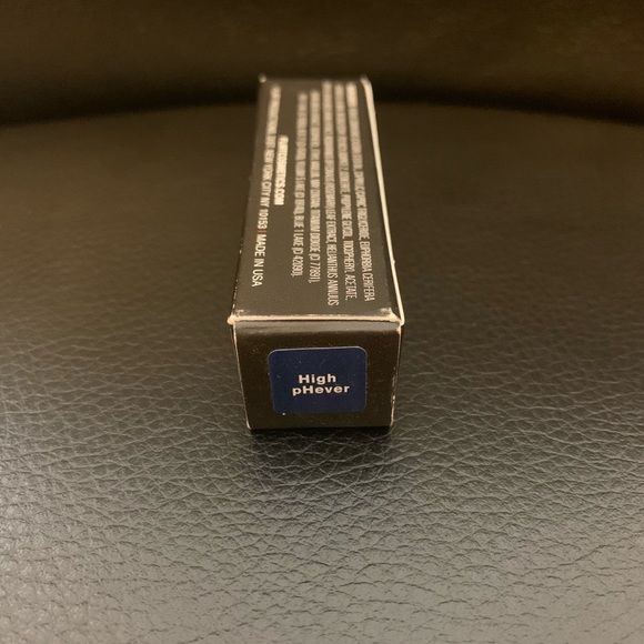 Flirt Lip pHetish High pHever Color Lipstick - Picture 4 of 4